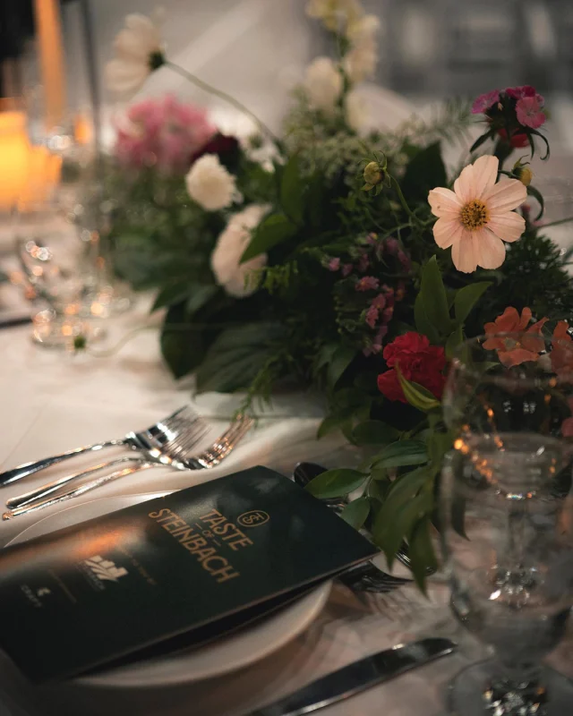 We’re still thinking about last week’s Taste of Steinbach event that brought over 600 guests together for a unique dining experience at the brand new Southeast Event Centre, celebrating food from over 15 local food producers.

We had the privilege of designing and producing the menus and event signage. Congratulations to the Steinbach Chamber of Commerce on creating this incredible event. We’re so proud to be part of such a creative community!

📸 awaken.films

cityofsteinbach
steinbachchamber 
southeasteventcentre
forum.bistro